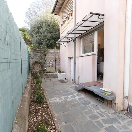 Magnifique Rez De Jardin Port Apartment Nice
