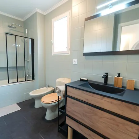 Magnifique Rez De Jardin Port * Nicea