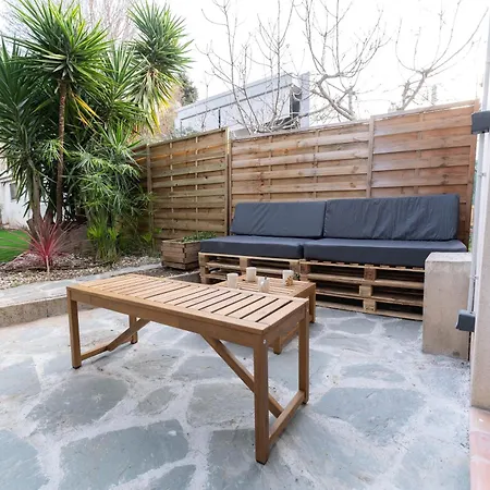 Apartman Magnifique Rez De Jardin Port