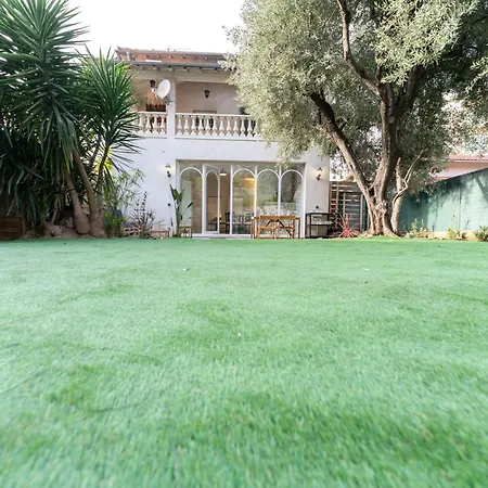 Apartman Magnifique Rez De Jardin Port